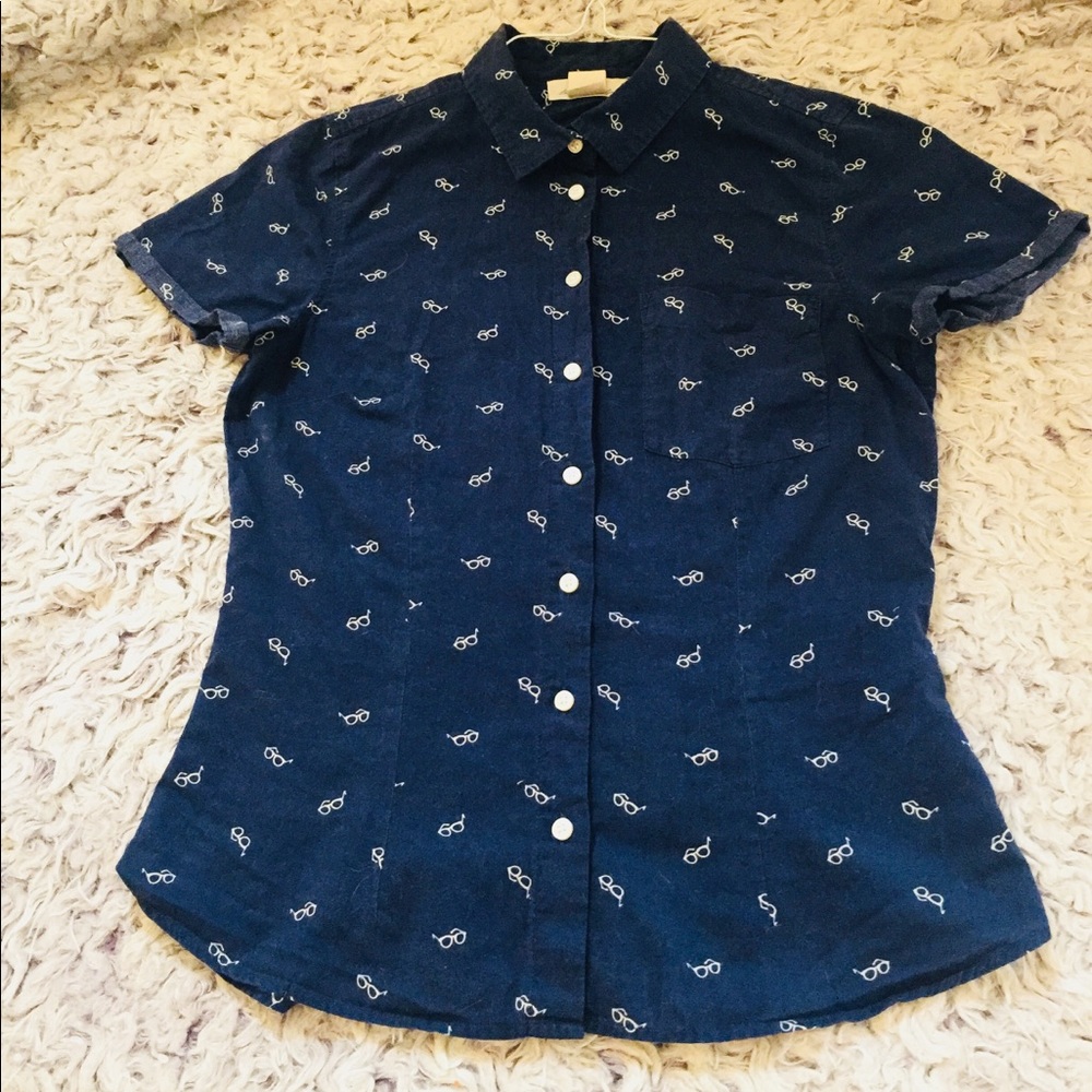 L. O. G. G. Button up Short sleeve.